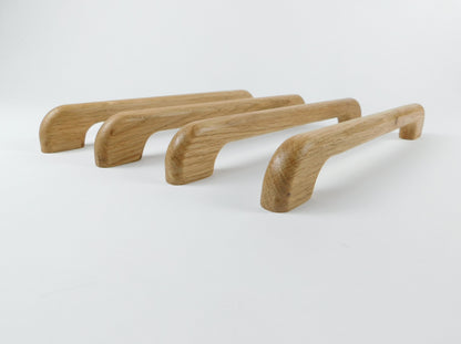 Curved Oak Refrigerator Handle – Minimalist Wooden Appliance Hardware