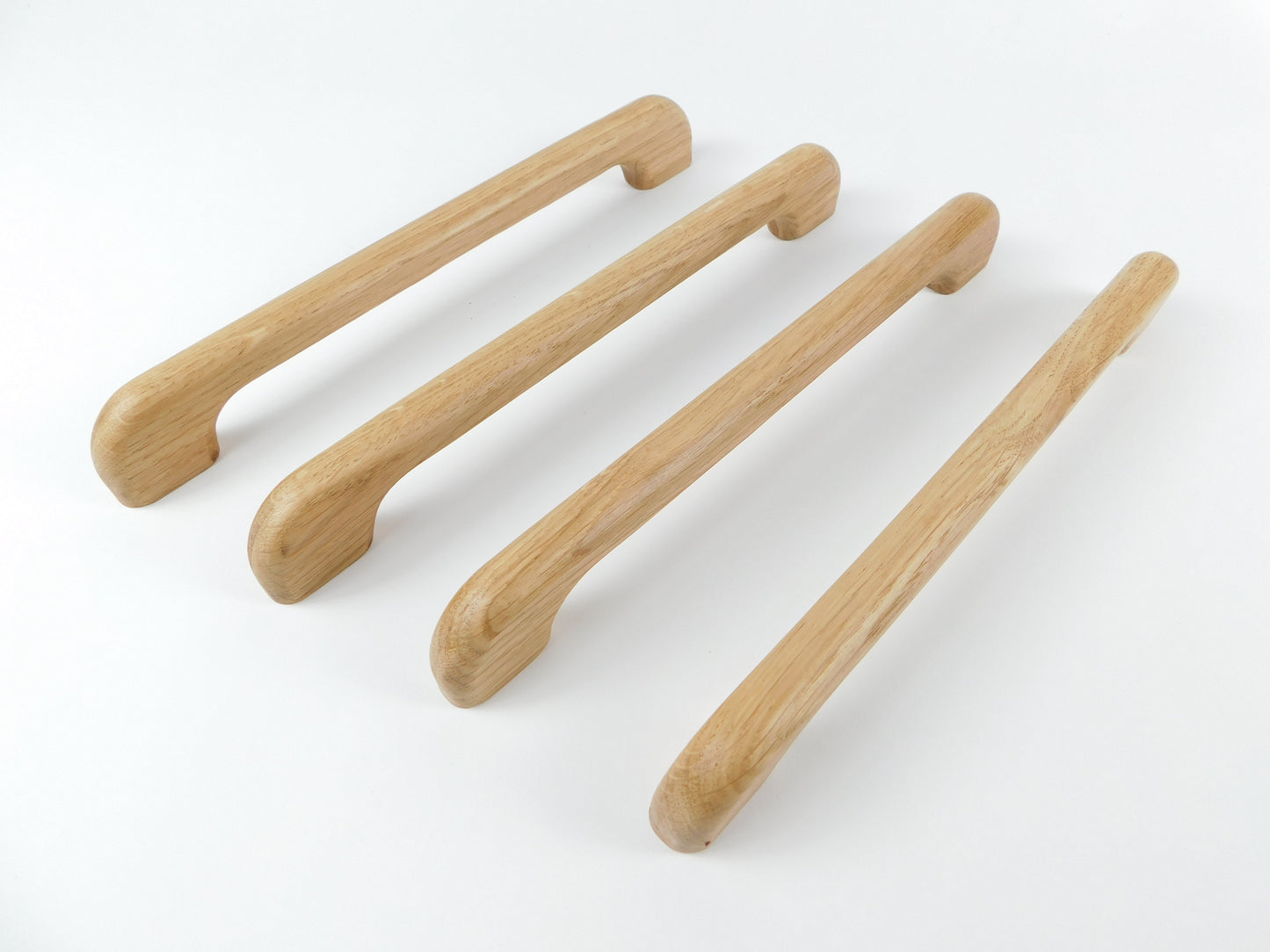 Curved Oak Refrigerator Handle – Minimalist Wooden Appliance Hardware