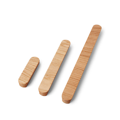 Wide Oak Veneer Handle – Minimalist Mid-Century Inspired Hardware