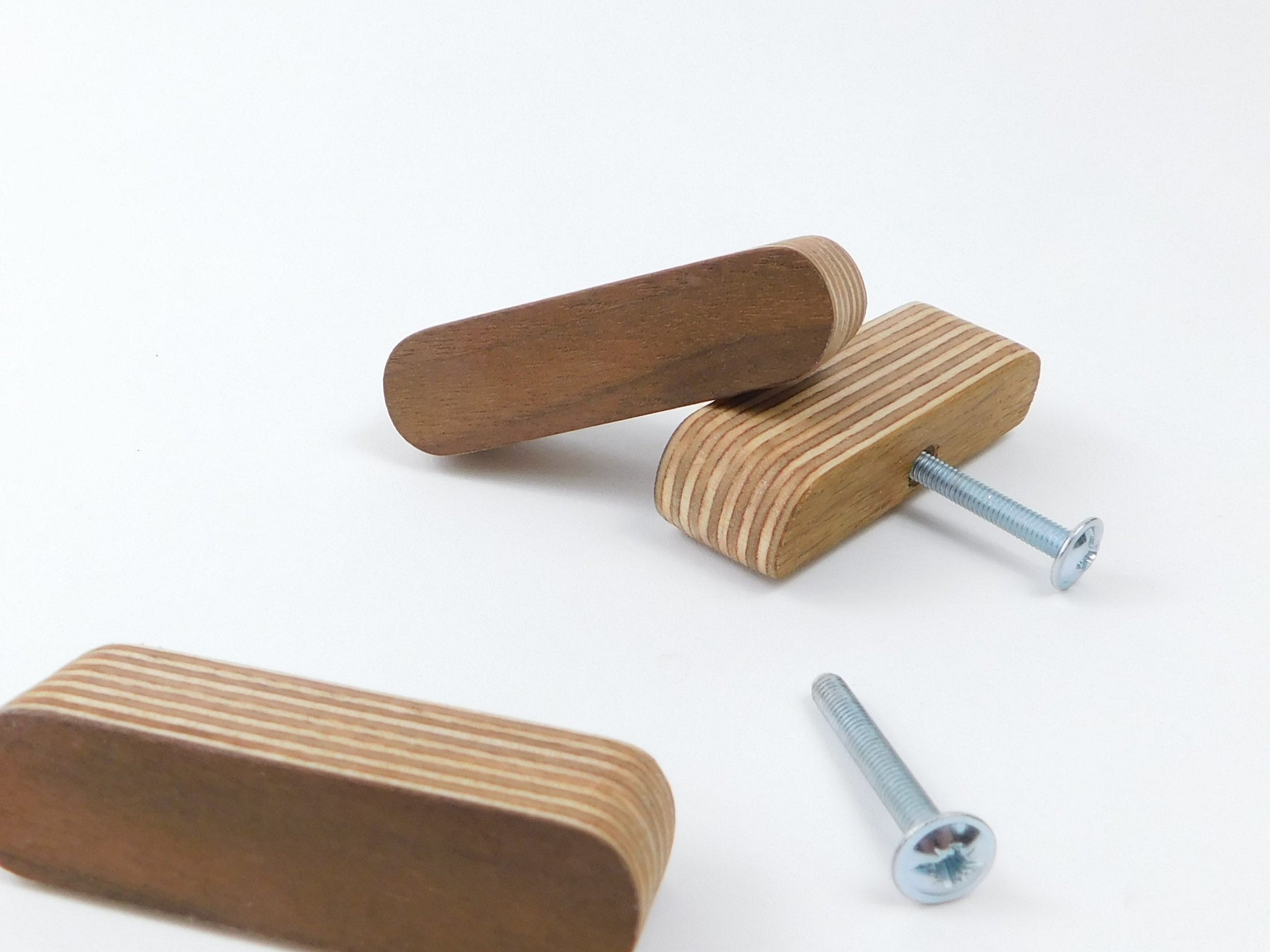 Luxury Walnut Veneer Knobs 
